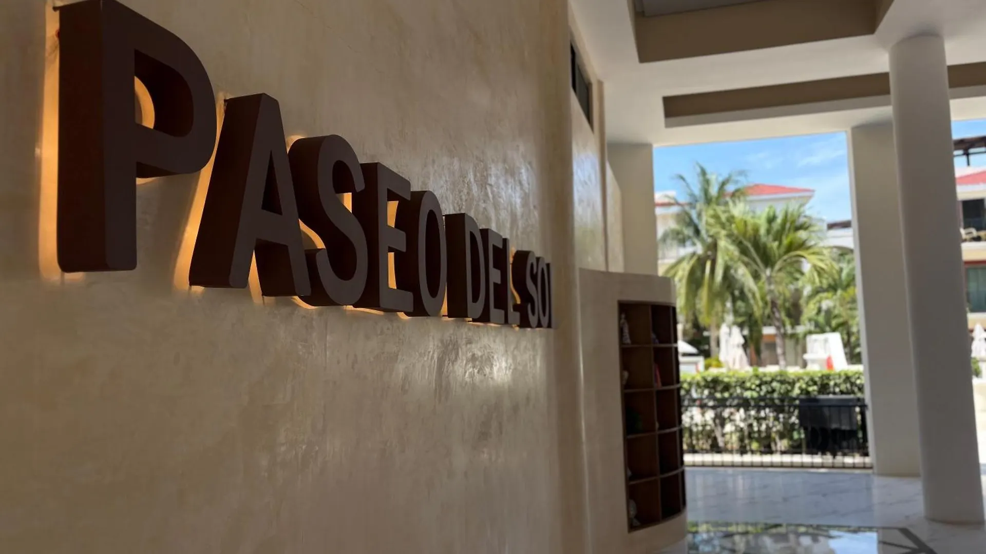 Luxury Oasis In Playacar - Tropical Pool For 6 Apartment Playa del Carmen