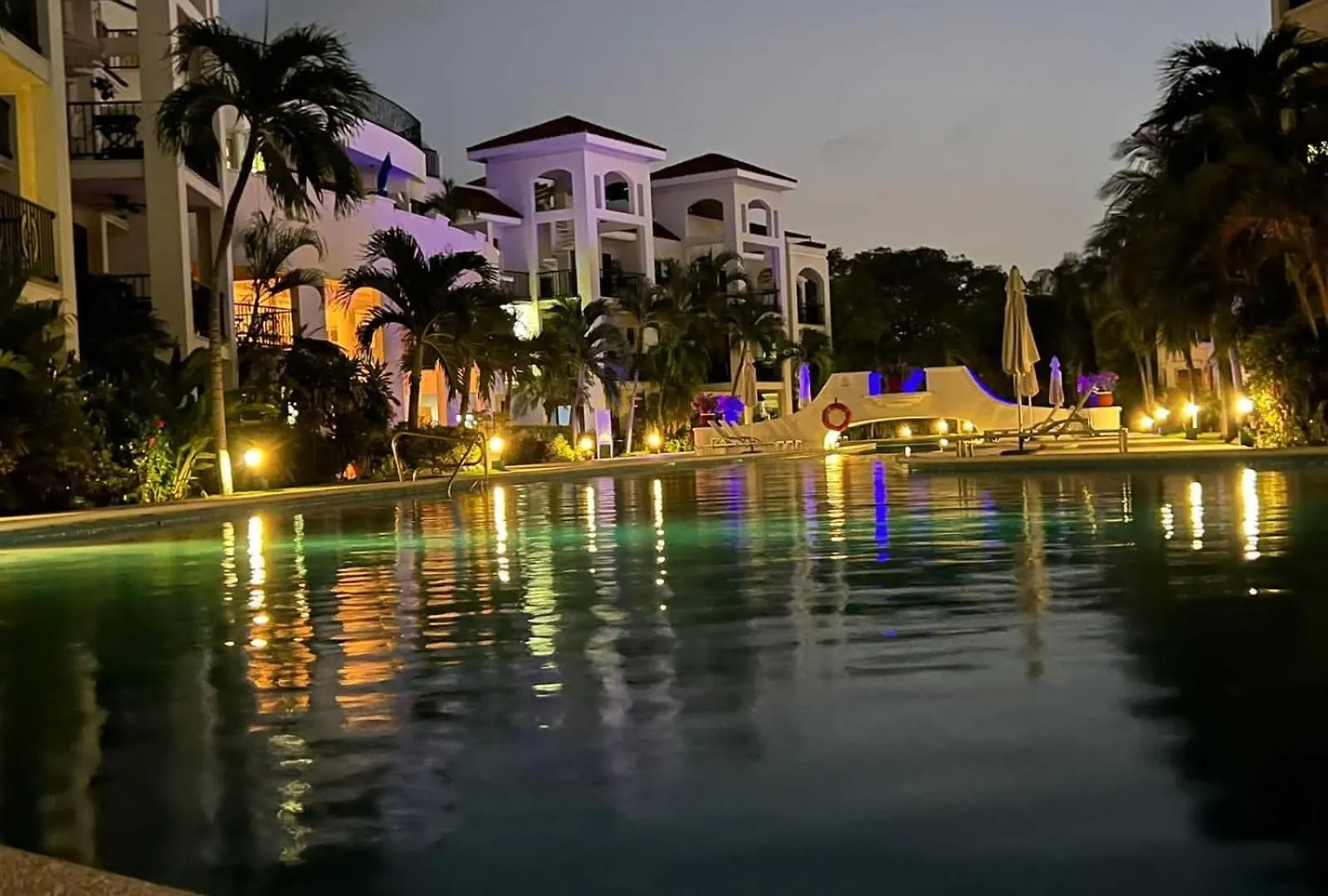 Luxury Oasis In Playacar - Tropical Pool For 6 Apartment Playa del Carmen